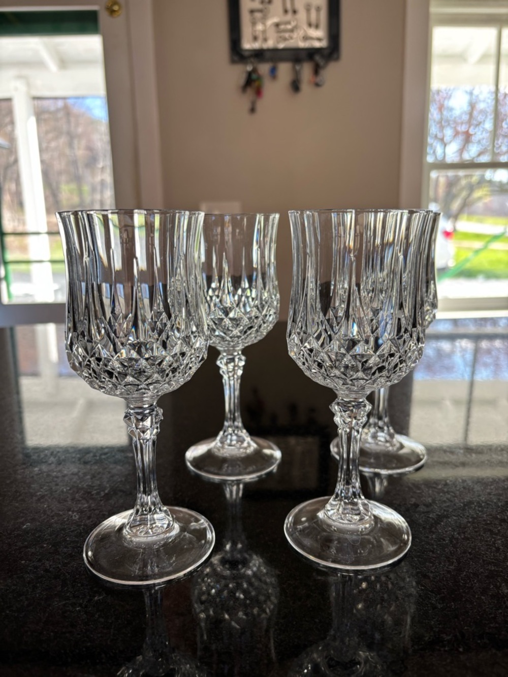 Clear Crystal Cut Wine Glasses - Set of 4